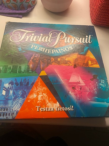 Trivial Pursuit perhepainos lautapeli