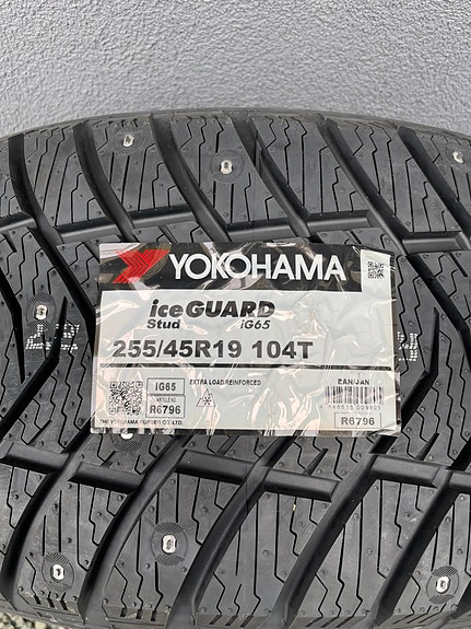 Uudet Yokohama Icequard IG65 nastarenkaat (255/45/19)