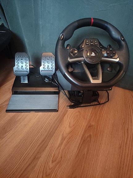 Hori RWA Racing Wheel Apex rattiohjain ja polkimet PS4/PS3/PC