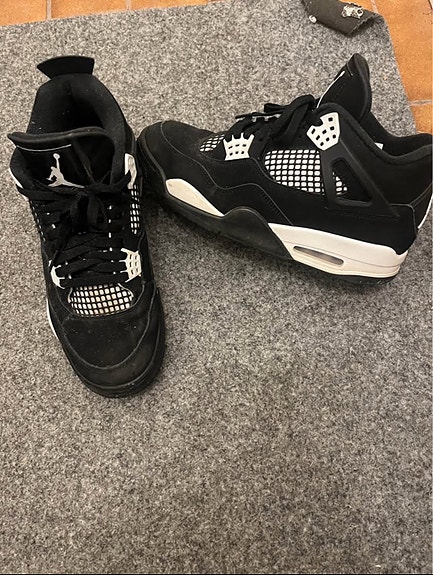 Nike air jordan 4