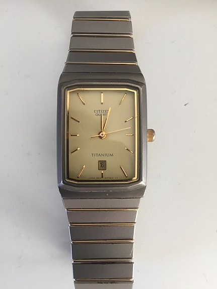 Naisten Citizen Titanium ja Seiko rannekellot