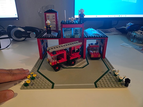 LEGO 6385 paloasema ja paloautot