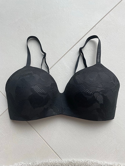 Calvin Klein rintsikat uudet 75D
