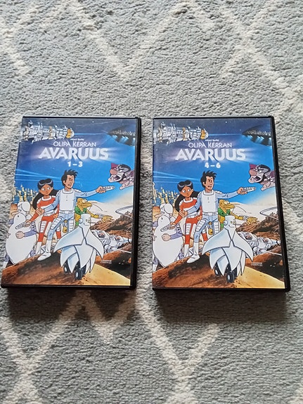 Olipa kerran avaruus DVD 1–5 (2 kpl)