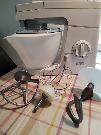 Kenwood yleiskone ja lisäosat