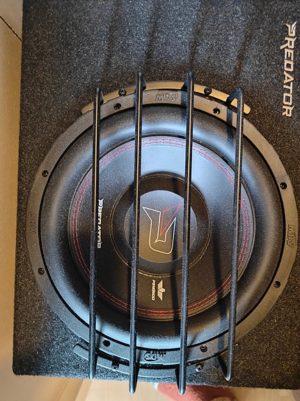 MDS XTR T1 vahvistin ja  PS12/500 Predato subwoofer autoon