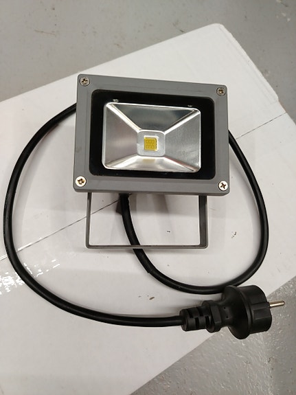 LED-valonheitin