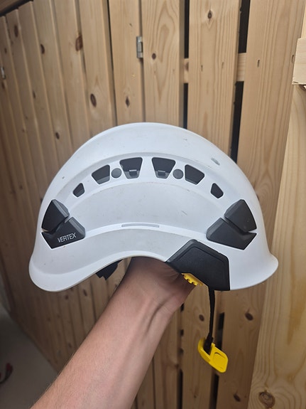 Petzl kypärä valkoinen