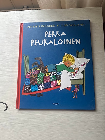 Astrid Lindgren Pekka Peukaloinen lastenkirja kovakantinen