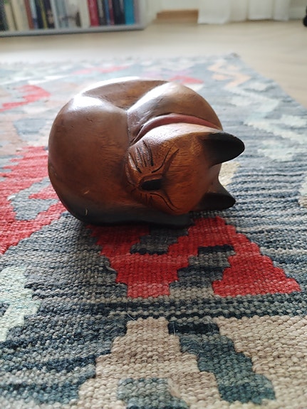 Puinen kissa