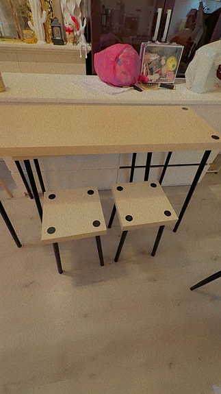 Ikea Keittiön pöytäsetti koivu/musta, 2xpöytä ja 2 kiinteää jakkaraa.