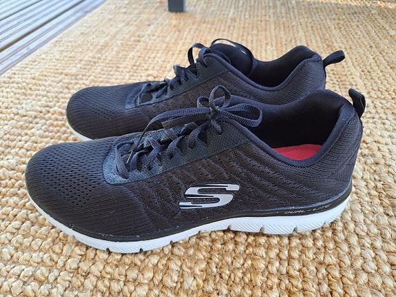Skechers-lenkkarit koko 41