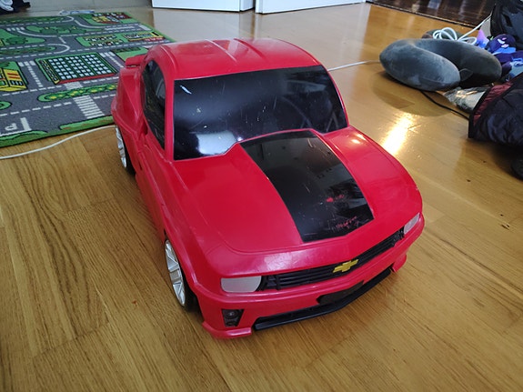 Chevrolet auto (matkalaukku)