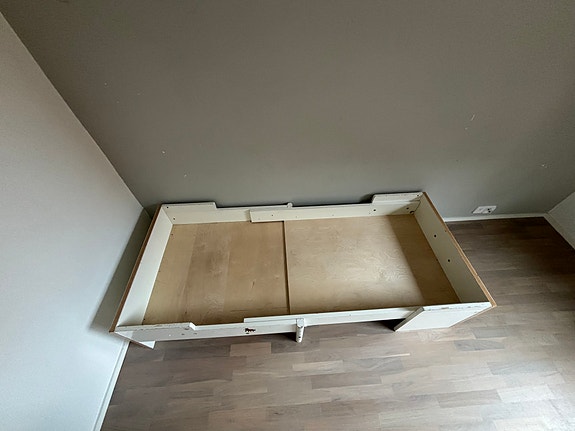 Vanha Muuramen lastensänky