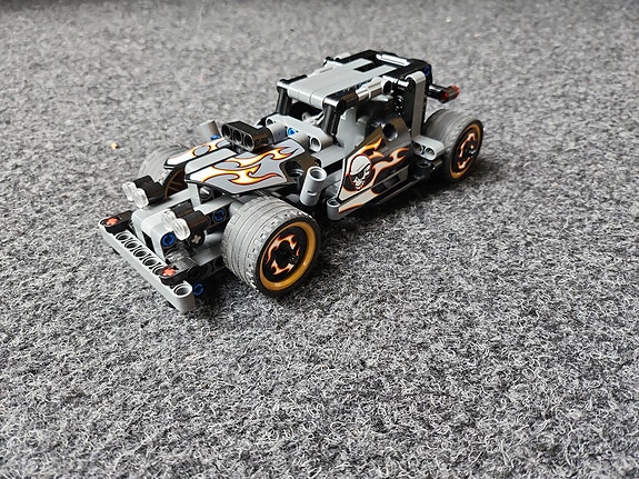 LEGO Technic Getaway racer