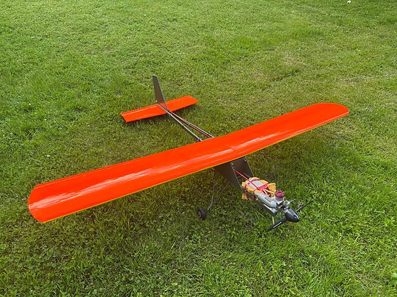 RC lennokki