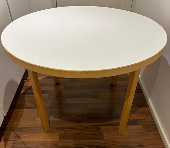 Artek Alvar Aalto 90A ruokapöytä