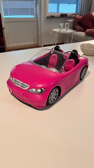 Barbie avoauto