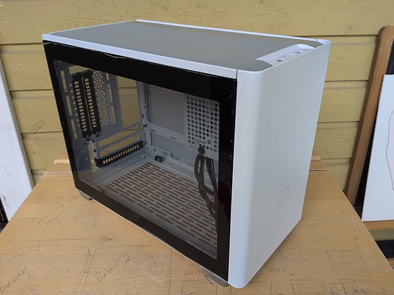 Coolermaster NR200P ITX-kotelo