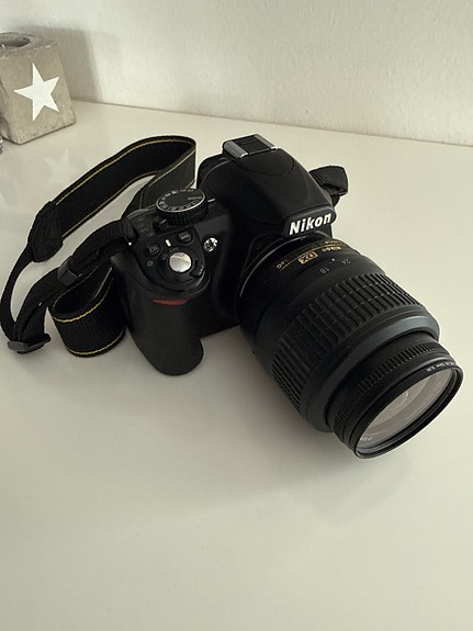 Nikon D3100 järjestelmäkamera