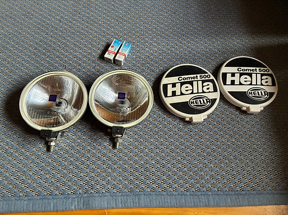 Hella Comet 500 lisävalot autoon