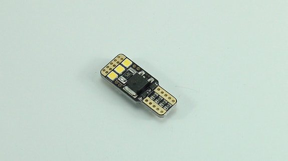 W5W / T10 LED -polttimo rekisterikilven valoihin (1 kpl)