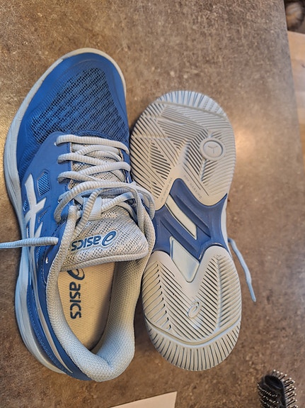 Asics sisäpelikengät , koko 38