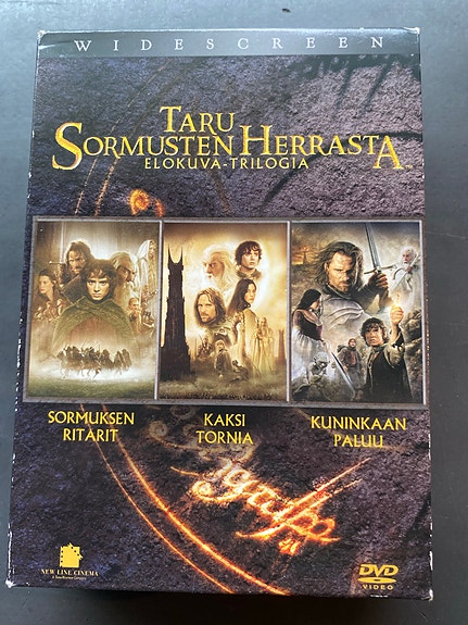 Taru Sormusten Herrasta -elokuvatrilogia + Hobitti Odottamaton matka DVD