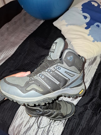 Myydään The North Face kengät