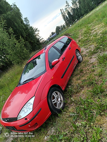 Ford Focus 1.6 farmari osina
