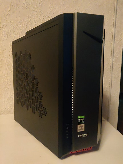 Acer Nitro pelikone i5 10400f, 1660 Super 6gb yms