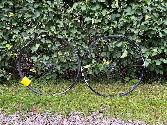 Shimano XT maastopyörän kiekot 29" musta