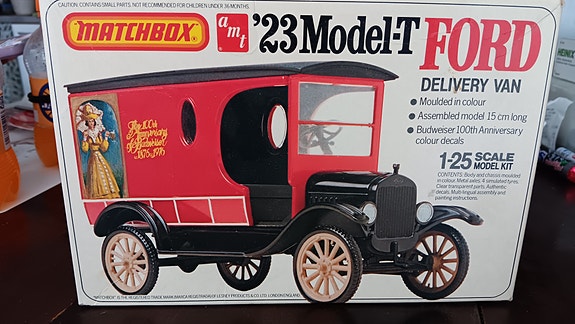 Amt/matchbox 23 model T Ford van