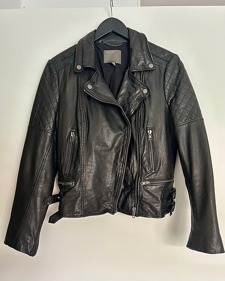 Biker-tyylinen pehmeä nahkatakki MUUBAA