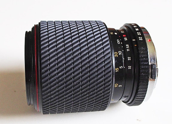 TOKINA SD zoom 70-210, Olympus OM yhteensopiva