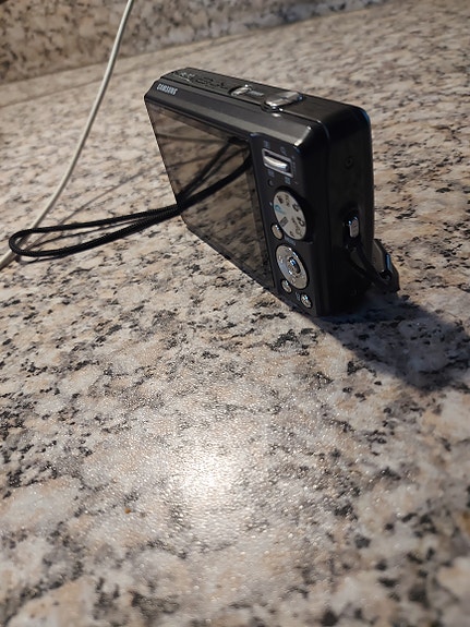 Samsung PL70 digikamera