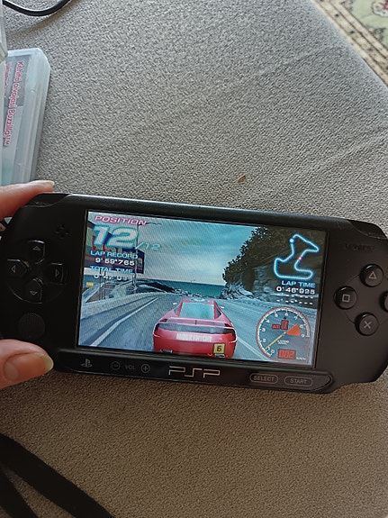 Psp Street E1004 & pelit