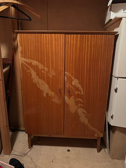 Liinavaatekaappi 50-60 luvulta