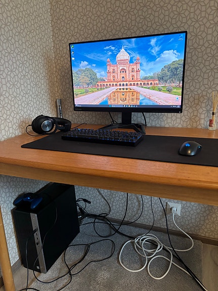 🎮 Pelitietokone + 165 Hz näyttö + Logitech-pelioheislaitteet – valmis paketti