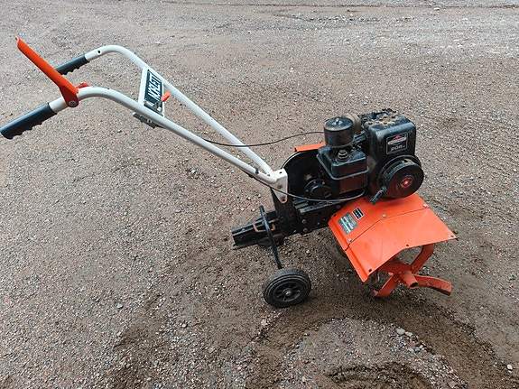 Norlett 4001 jyrsin / maanmuokkain