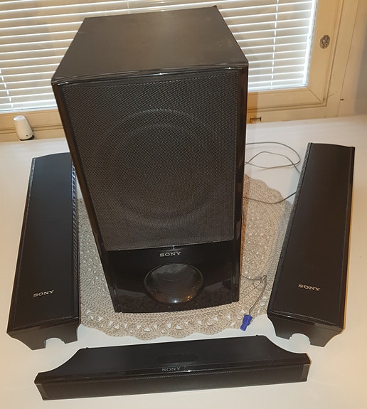 Sony kaiuttimet.