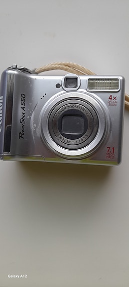 Canon PowerShot A550 digikamera hopea