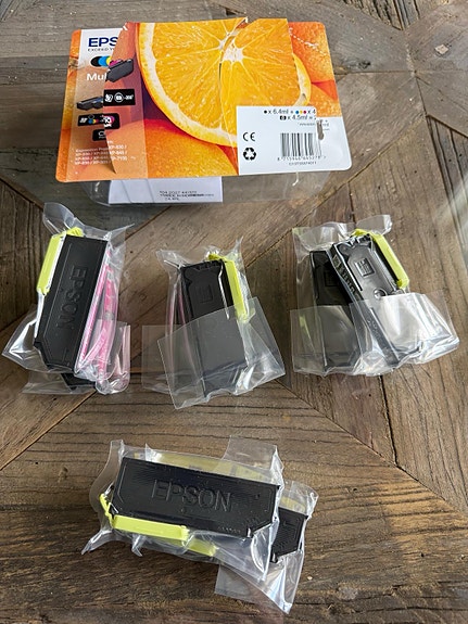 Epson mustepatruunat