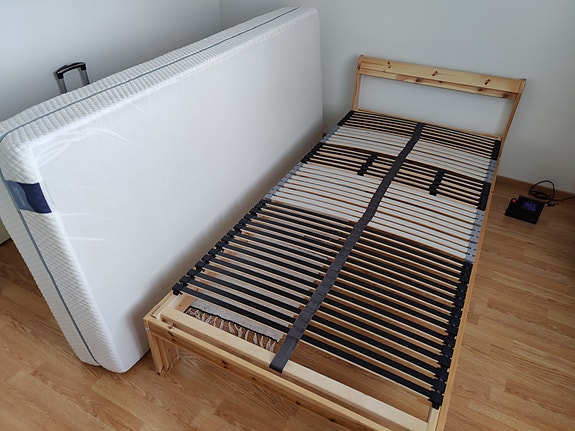 sänky ja sälepohja 90x200