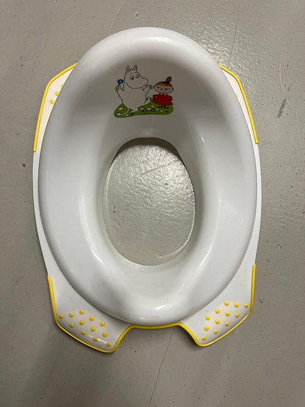 Muumi pöntönsupistaja