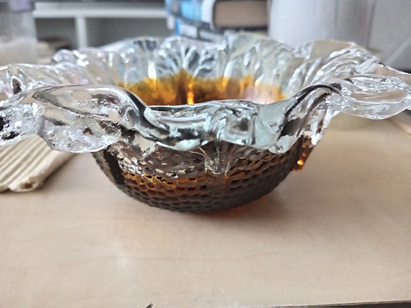 Humppilan lasi kasvimaalla