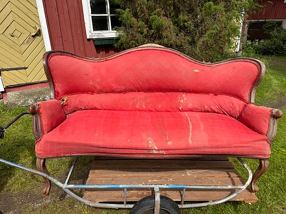 1800/1900 luvun vaihteen vanha sohva entisöijälle