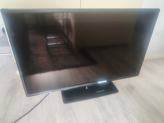 JVC televisio HDMI-liitännöillä