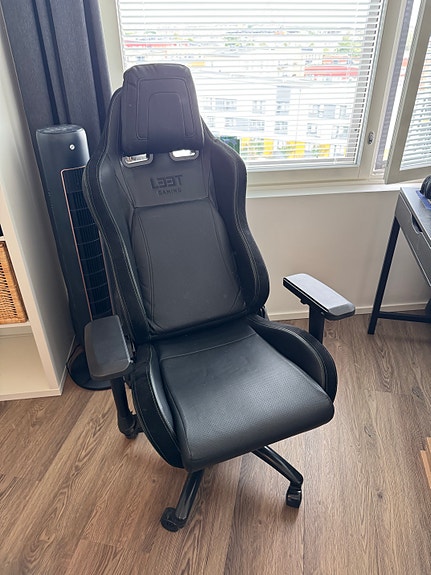 L33T E-Sport Pro Comfort pelituoli