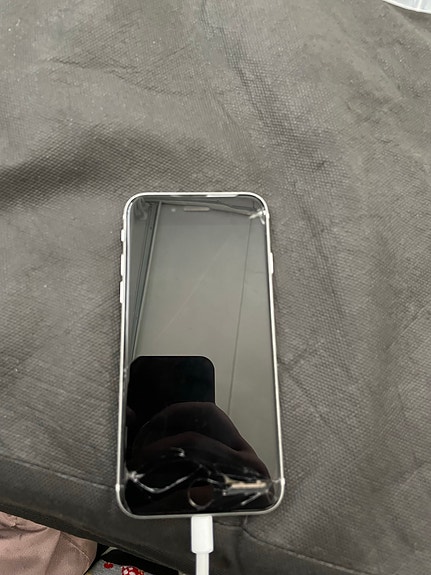 Apple iPhone SE (2-3 gen) älypuhelin 64 GB valkoinen
